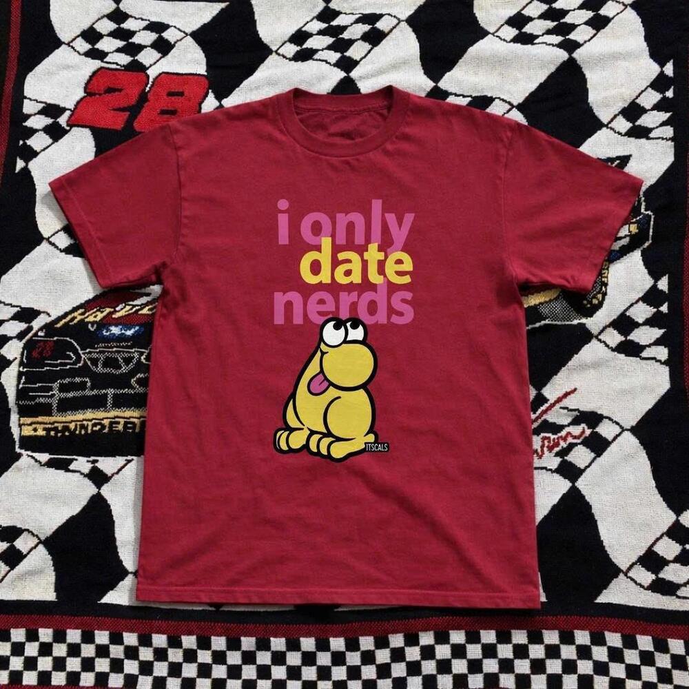 Red 90S Graphic Tee With I Only Date Nerds Design